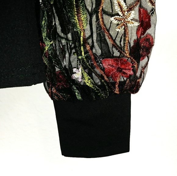 🆕 Black Top - Picture 6 of 6